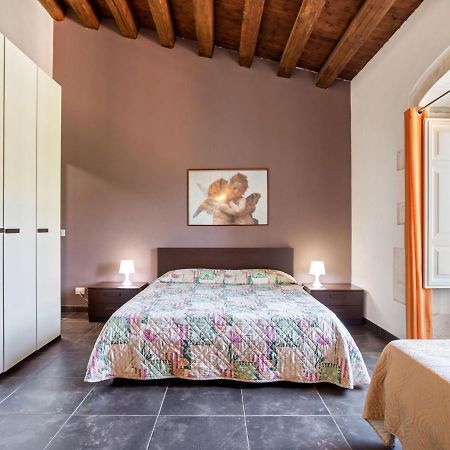 Vintage Holiday Home In Ragusa Ibla With Balcony Bagian luar foto